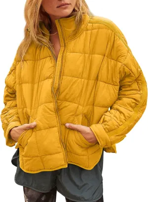 Aiopr Women's Oversized Lightweight Down Coat Long Sleeve Zip Packable Short Puffer Jackets