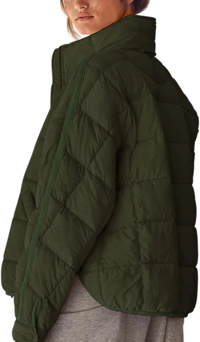 Aiopr Women's Oversized Lightweight Down Coat Long Sleeve Zip Packable Short Puffer Jackets