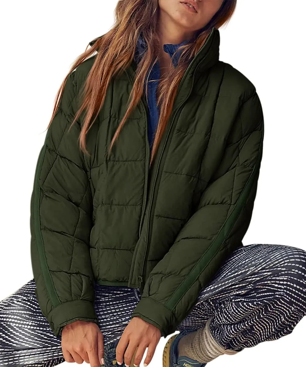 Aiopr Women's Oversized Lightweight Down Coat Long Sleeve Zip Packable Short Puffer Jackets