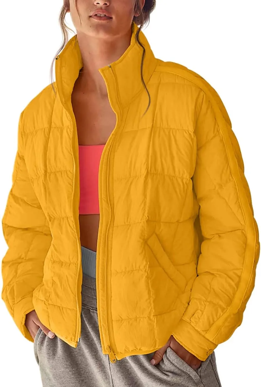 Aiopr Women's Oversized Lightweight Down Coat Long Sleeve Zip Packable Short Puffer Jackets