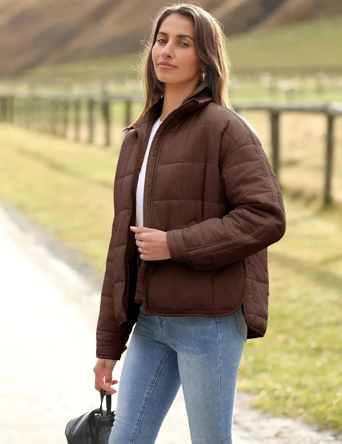 Huaqiao Womens Quilted Puffer Jackets Lightweight Zipper Short Winter Coat with Pockets