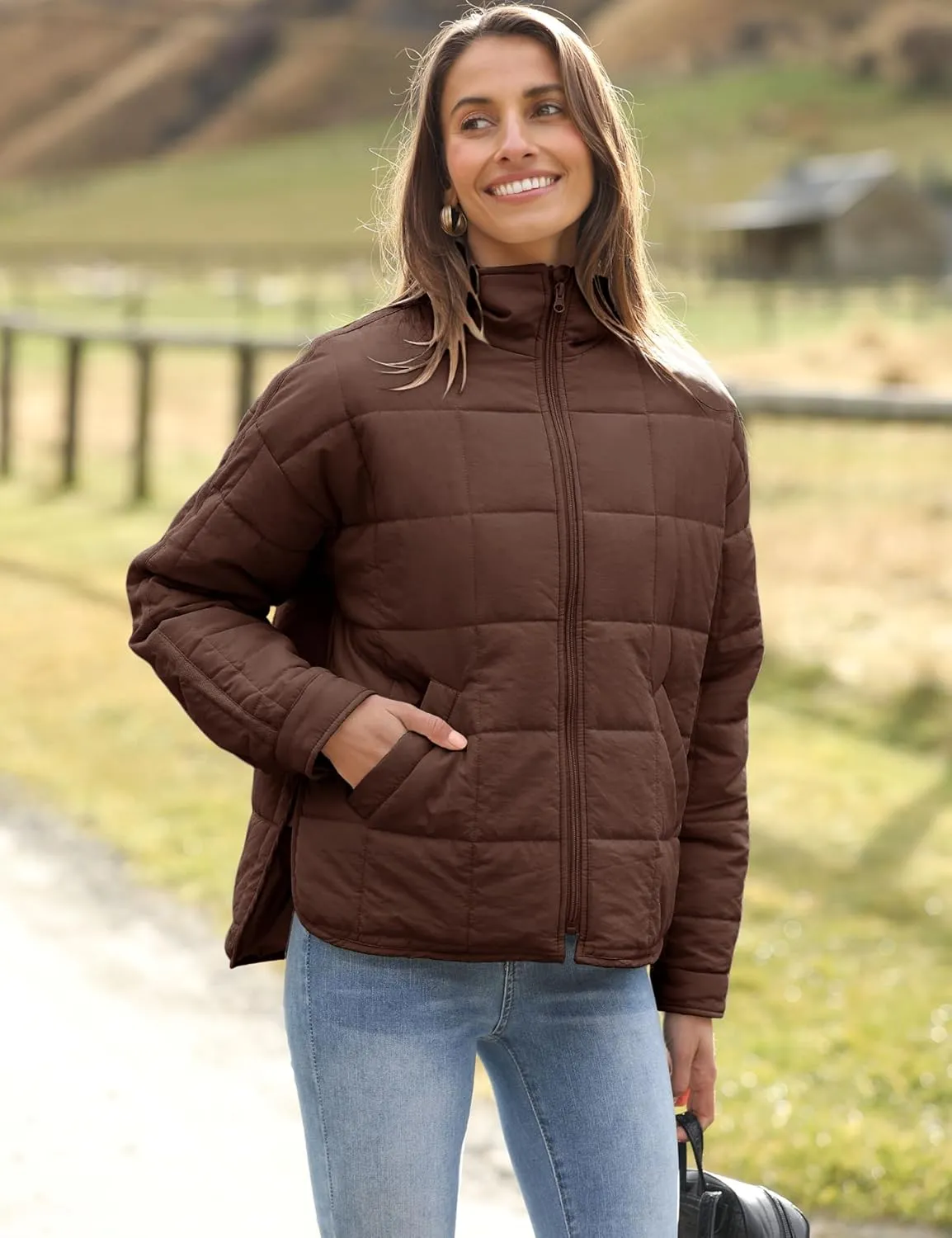 Huaqiao Womens Quilted Puffer Jackets Lightweight Zipper Short Winter Coat with Pockets