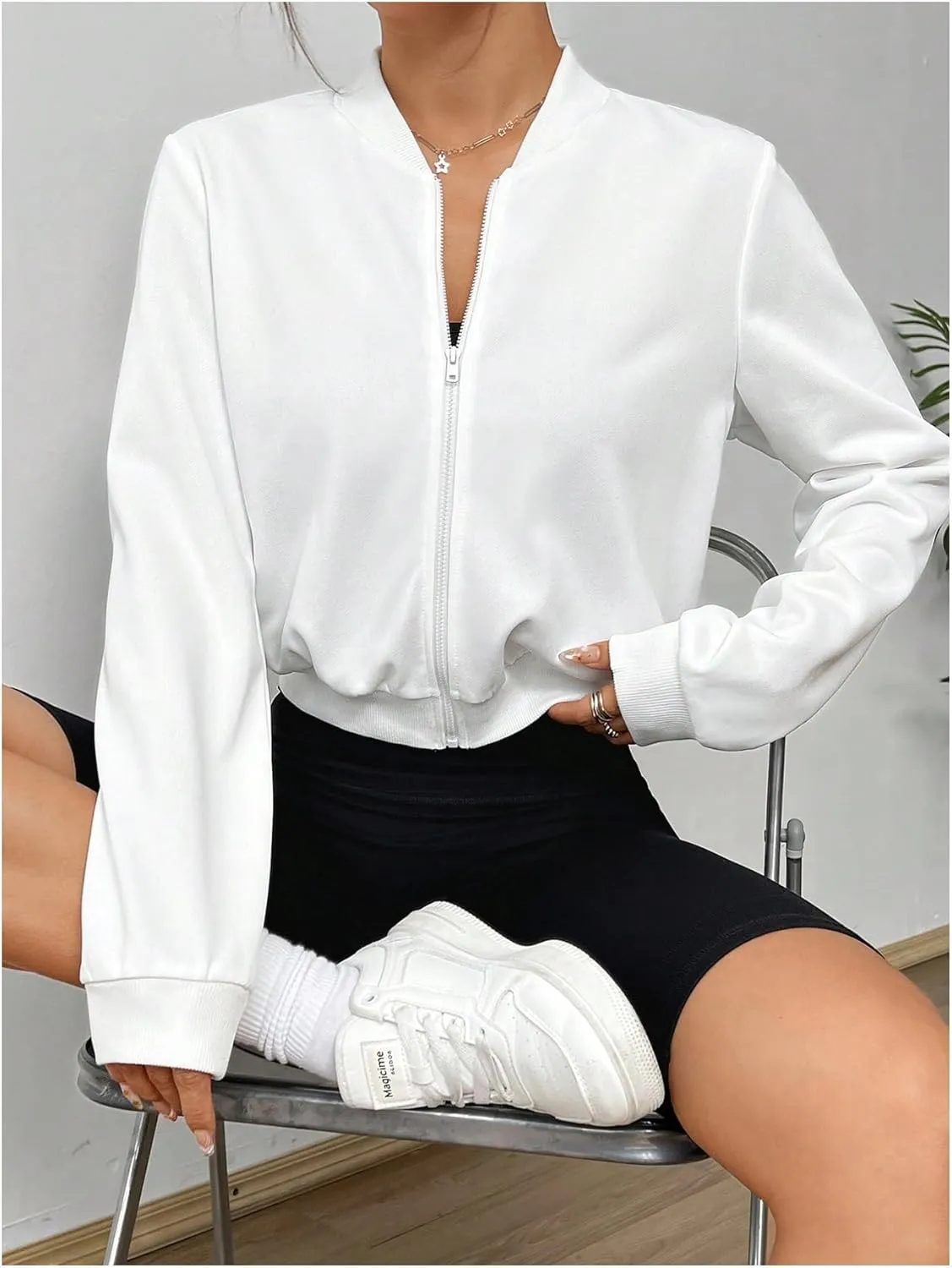 SweatyRocks Women's Lightweight Jackets Casual Basic Zip Up Cropped Bomber Jacket