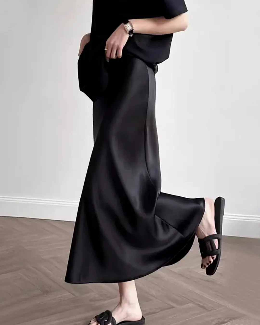 Women's 100% 22 Momme Silk Maxi Skirt-Fashionable, Comfortable, and Versatile
