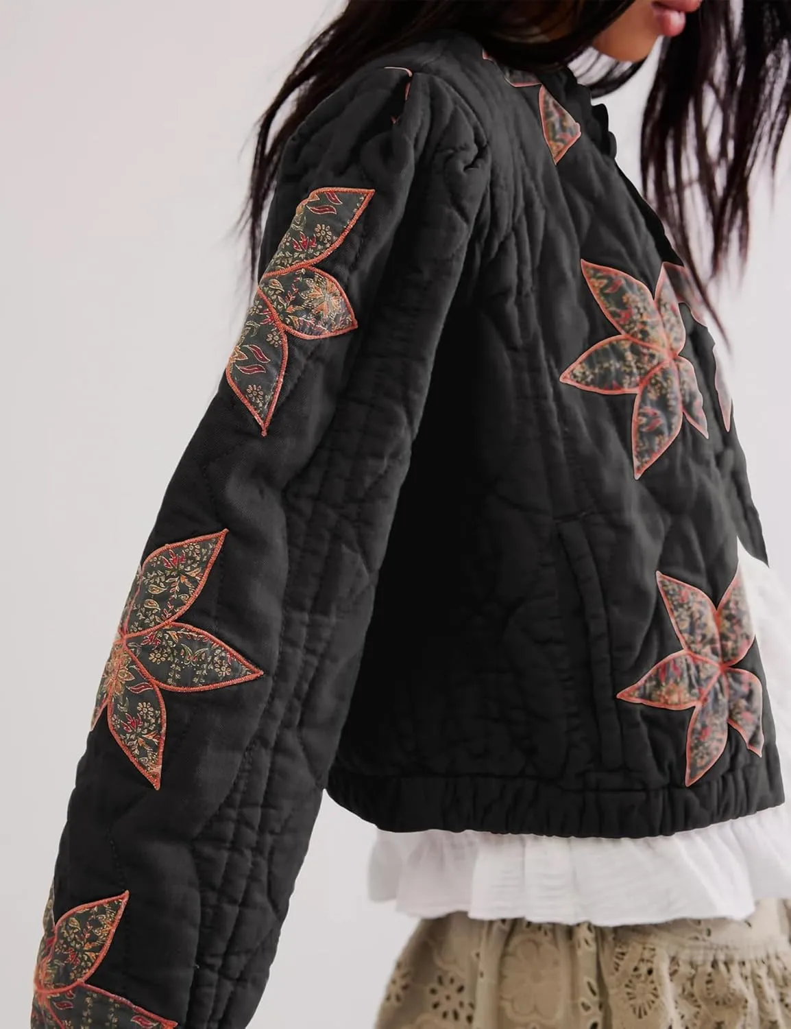 Womens Floral Quilted Puffer Jacket Lightweight Cropped Embroidered Button Down Jacket Padded Coats with Pockets
