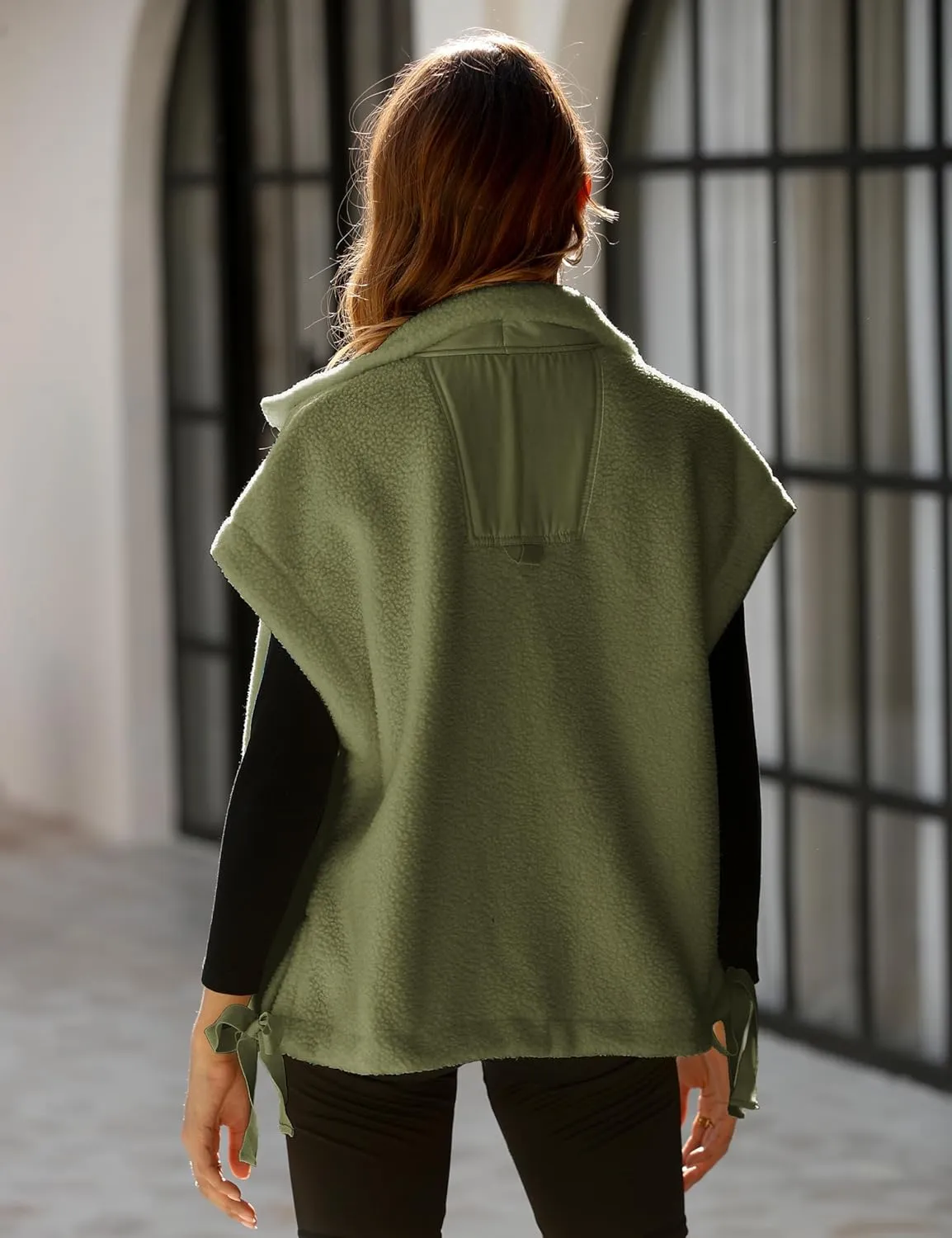 Womens Sherpa Fleece Vest Oversized Sleeveless Jacket Casual Outerwear Gilet with Pockets